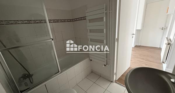 Location Appartement 3 pièces 48.39 m² - Nogent-sur-marne 94130