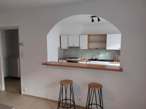 IMMEUBLE AVEC GARAGE ET JARDIN