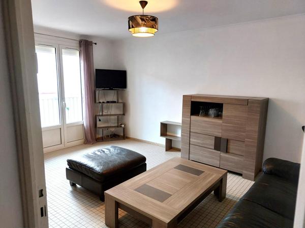 IMMEUBLE AVEC GARAGE ET JARDIN