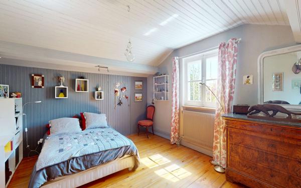 Maison à vendre    8 pièces • 183,30 m2 Lyon 5