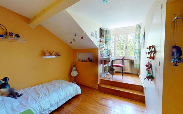 Maison à vendre    8 pièces • 183,30 m2 Lyon 5