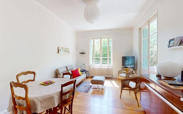 Maison à vendre    8 pièces • 183,30 m2 Lyon 5