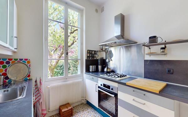 Maison à vendre    8 pièces • 183,30 m2 Lyon 5