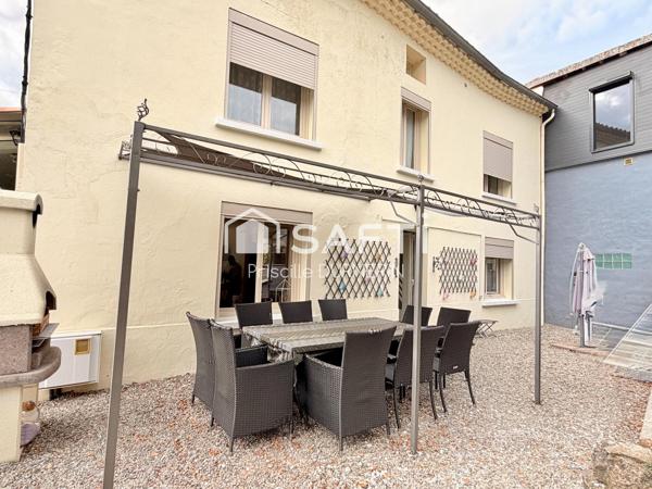 Maison de village, vue sur les collines, jardin