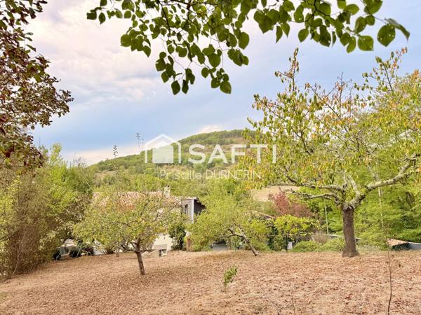 Maison de village, vue sur les collines, jardin