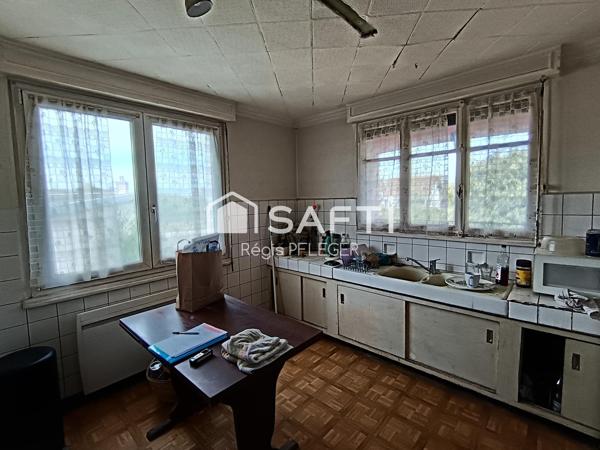 Maison Joncherey, bien située sur un beau terrain