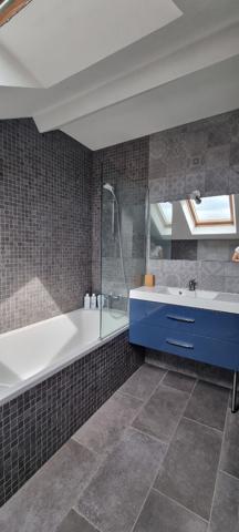 Vente
                Maison150 m² - 6 Pièces -
                    VILLEMANDEUR (45700)