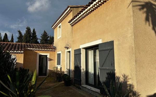 Maison à vendre    5 pièces • 133 m2 Rognonas