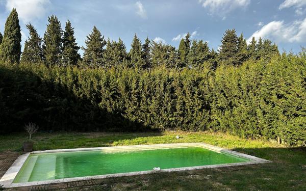 Maison à vendre    5 pièces • 133 m2 Rognonas