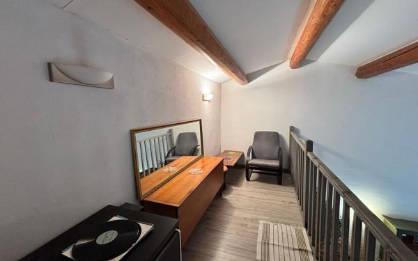 Maison à vendre    5 pièces • 133 m2 Rognonas