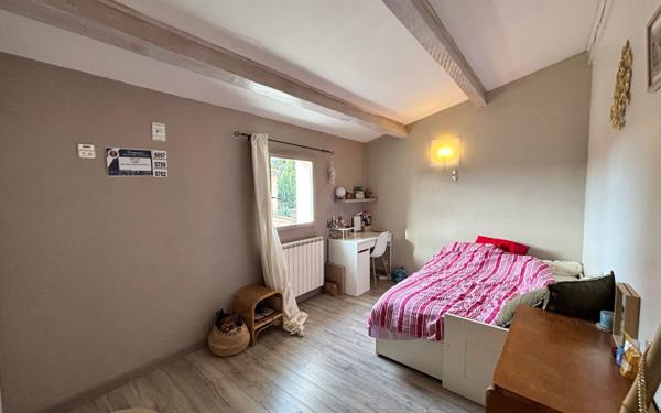 Maison à vendre    5 pièces • 133 m2 Rognonas