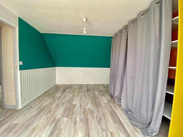 À VENDRE APPARTEMENT 3 CHAMBRES À PLEUGUENEUC PROCHE COMMODITÉS ET AXE RENNES SAINT-MALO