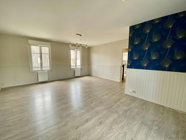 À VENDRE APPARTEMENT 3 CHAMBRES À PLEUGUENEUC PROCHE COMMODITÉS ET AXE RENNES SAINT-MALO