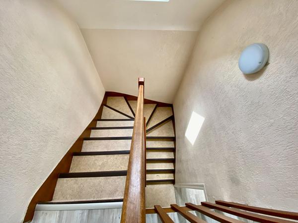 À VENDRE APPARTEMENT 3 CHAMBRES À PLEUGUENEUC PROCHE COMMODITÉS ET AXE RENNES SAINT-MALO