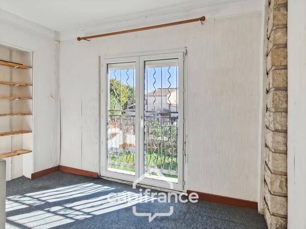 Maison à vendre 5 pièces ROQUEMAURE (30)-terrain 541m²