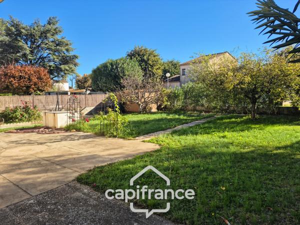 Maison à vendre 5 pièces ROQUEMAURE (30)-terrain 541m²