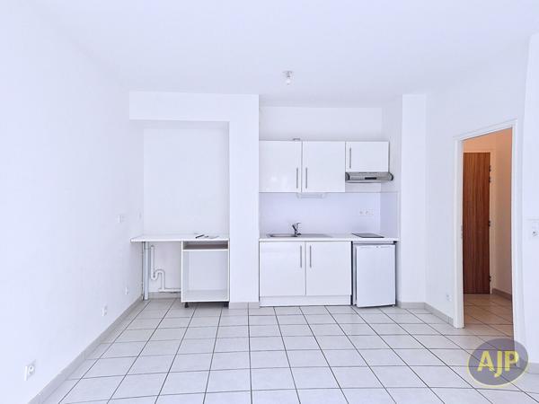 Vente appartement Nantes : 185 500 € - AJP Immobilier Nantes Rond-Point de Rennes