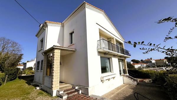 Maison/Villa avec vue mer à Royan de 197.51m2