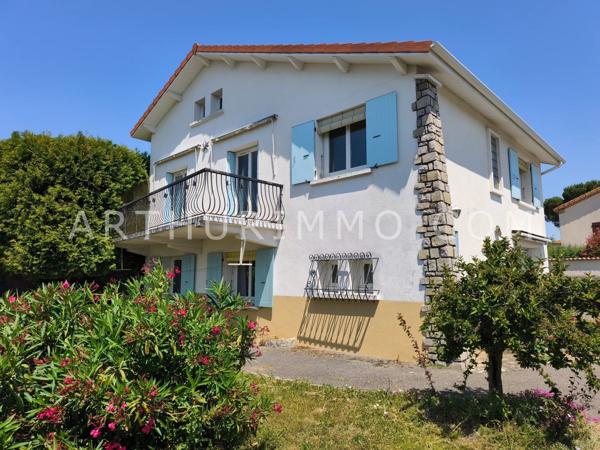 Vente                                                      Maison
                        
                     5 pièces                      108 m2                     à Davézieux