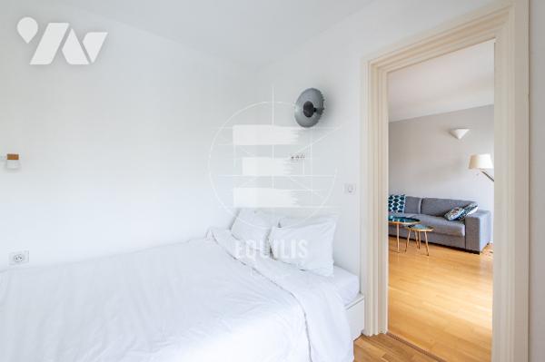 Studio comme neuf avec balcon