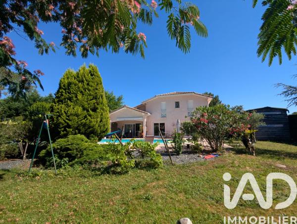 Maison à vendre 9 pièces 263 m² Mont-de-Marsan