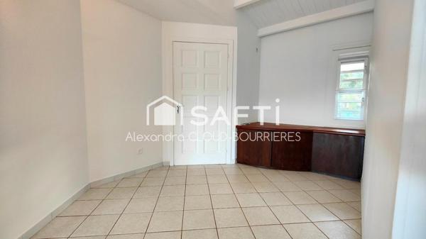 Maison environ 120 M2 face au lac !