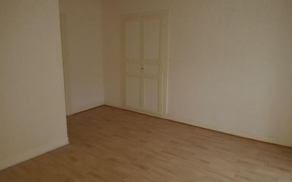 Maison à louer    3 pièces •  Mamers