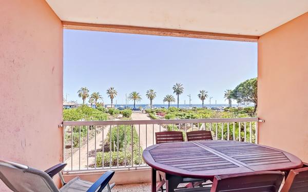 Appartement à vendre    2 pièces • 35 m2 Fréjus