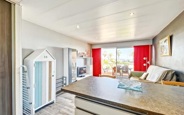 Appartement à vendre    2 pièces • 35 m2 Fréjus