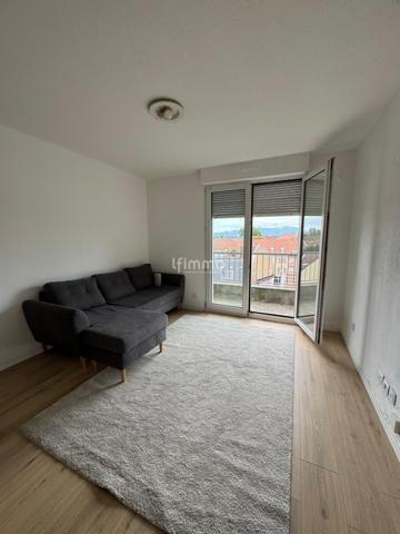 bel appartement F2 en duplex au centre ville