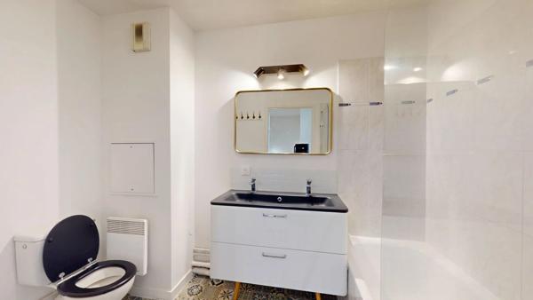 Location                                                      Appartement
                        
                     3 pièces                      69 m2                     à Émerainville