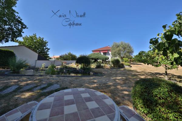 Maison à vendre 10 pièces MONCOUTANT (79)