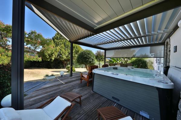 Maison à vendre 10 pièces MONCOUTANT (79)