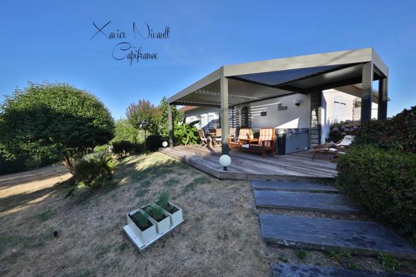 Maison à vendre 10 pièces MONCOUTANT (79)