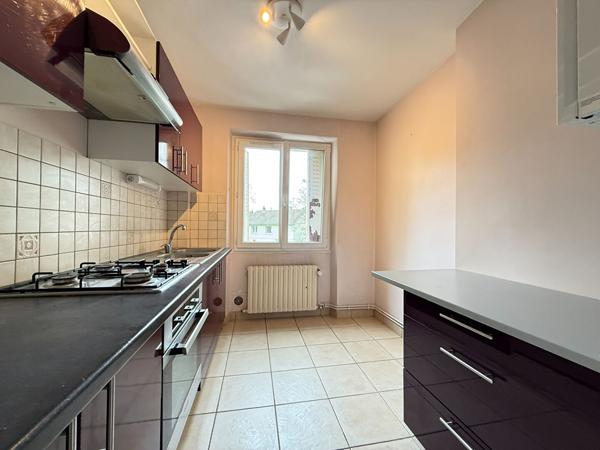 Appartement Lons-Le-Saunier / 3 pièces / 2 chambres / 50.92 m²