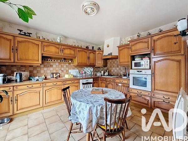 Maison à vendre 5 pièces 202 m² Gisors