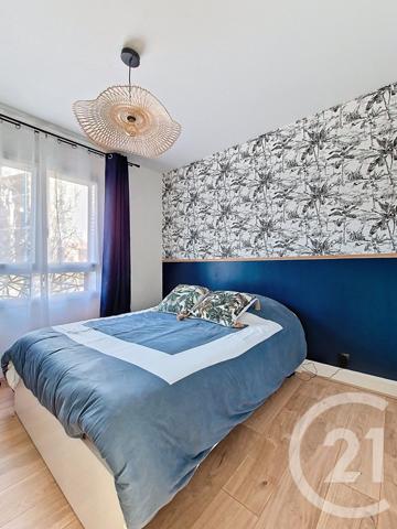 Appartement T5 à vendre  5 pièces - 79,39 m2 CHAMALIERES - 63