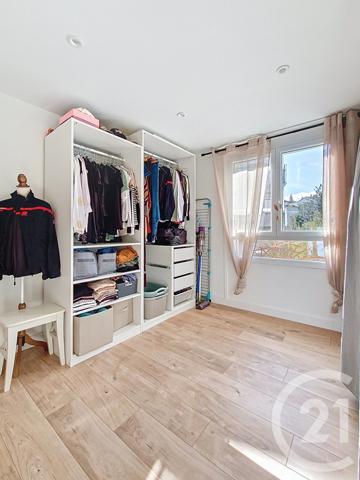 Appartement T5 à vendre  5 pièces - 79,39 m2 CHAMALIERES - 63