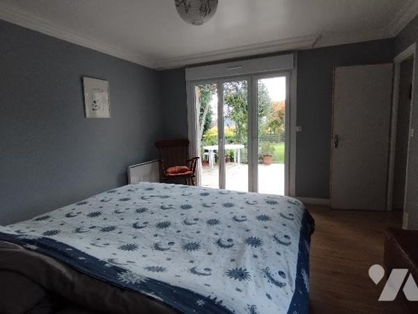 maison ayant de grands espaces de vie