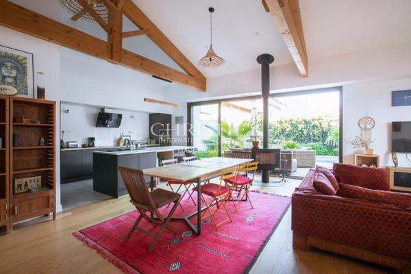 Bègles – Maison contemporaine de 125m² – 3 chambres et piscine