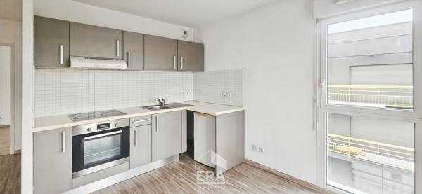 BORDEAUX BASTIDE - Appartement T2 de 53m²  avec balcon + place de parking en sous-sol - Résidence de standing