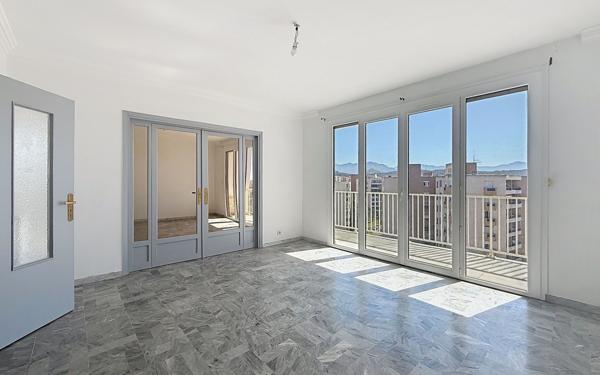 Appartement à louer    3 pièces • 100,32 m2 Ajaccio