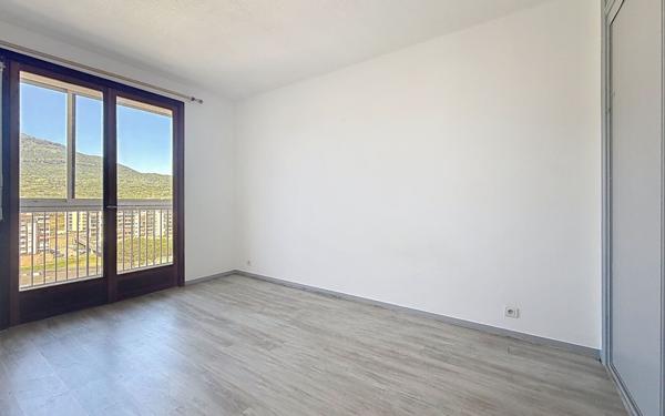 Appartement à louer    3 pièces • 100,32 m2 Ajaccio