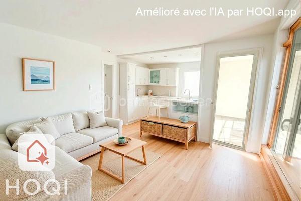 À seulement quelques minutes à pied des plages, du port, du centre-ville et des écoles, découvrez en EXCLUSIVITÉ ce superbe appartement T2/T3  de 53 m², niché au 3ᵉ étage avec ascenseur d’une résidence de Standing, Sécurisée, avec Piscine, livrée en 2025.

Jamais habité, ce bien séduit immédiatement par la qualité de ses prestations et son atmosphère lumineuse.

Dès l’entrée, dotée d’un placard et d’un visiophone, vous accédez à un élégant espace de vie où le séjour et la cuisine entièrement aménagée se prolongent harmonieusement vers une agréable loggia de 8 m² exposée plein Sud, véritable invitation à savourer la douceur du climat méditerranéen.

L’espace nuit a été pensé avec soin et comprend :
• une chambre confortable,
• une pièce supplémentaire pouvant accueillir un bureau, une chambre d’enfant ou une chambre d’appoint,
• une salle d’eau contemporaine avec WC suspendu.

Les prestations répondent aux exigences actuelles :
✨ Résidence récente aux dernières normes
✨ Performance énergétique remarquable (DPE A/A)
✨ Eau chaude et froide incluses dans les charges (120€ par mois)
✨ Double stationnements privatifs en sous-sol, un privilège rare à Cavalaire-sur-Mer.

Ce bien conjugue avec justesse Raffinement, Confort et Praticité, faisant de lui une adresse idéale pour une résidence principale, un pied-à-terre élégant ou un investissement patrimonial de qualité.

📞 Contact & visites
Olivier PROUST
📱 06 61 53 40 05
📧 o.proust@bskimmobilier.com