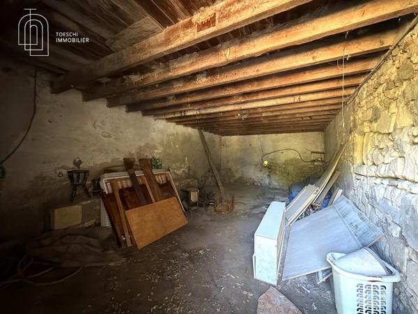 Mas avec habitation, dépendances et 1 hectare de terrain