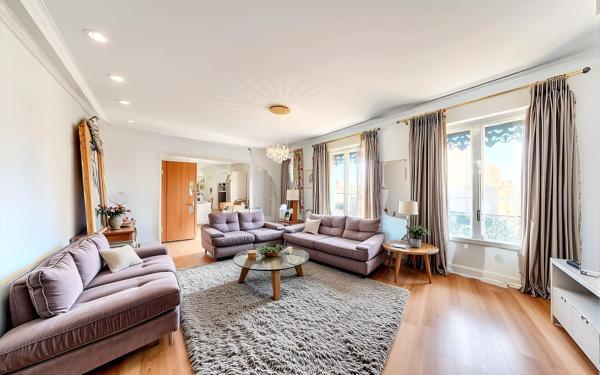 Appartement à vendre    6 pièces • 172,53 m2 Toulouse