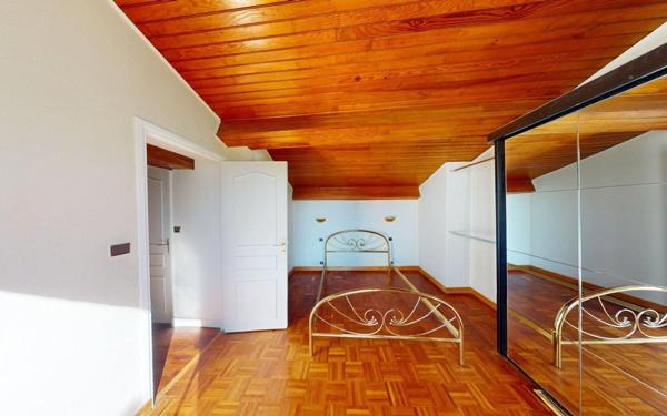 Appartement à vendre    6 pièces • 172,53 m2 Toulouse