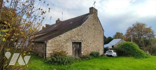 ST VINCENT SUR OUST - 143/187M - A proximité du Bourg - dans hameau, maison mitoyenne, en pierr...