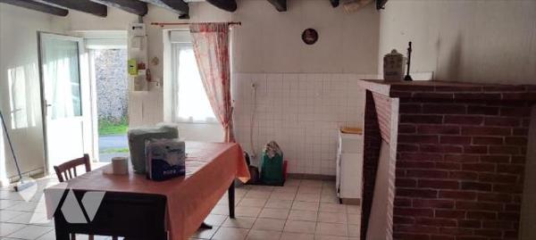 ST VINCENT SUR OUST - 143/187M - A proximité du Bourg - dans hameau, maison mitoyenne, en pierr...