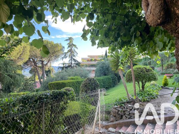 Appartement à vendre 3 pièces 69 m² Grasse